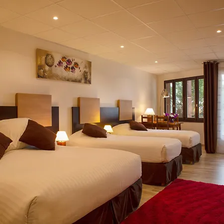 De La Petite Ferme, Super-besse Est, The Originals Relais Hotel Besse-et-Saint-Anastaise