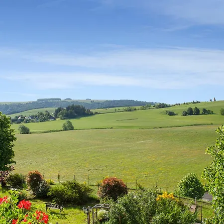Hotel De La Petite Ferme, Super-besse Est, The Originals Relais Besse-et-Saint-Anastaise
