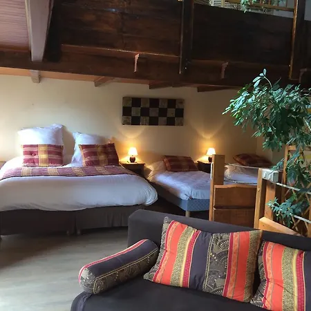 Hotel De La Petite Ferme, Super-besse Est, The Originals Relais