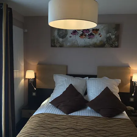 Hotel De La Petite Ferme, Super-besse Est, The Originals Relais Besse-et-Saint-Anastaise