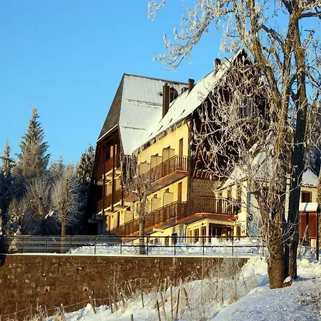De La Petite Ferme, Super-besse Est, The Originals Relais Hotel Besse-et-Saint-Anastaise