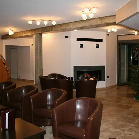 De La Petite Ferme, Super-besse Est, The Originals Relais 3*