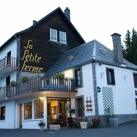 Hotel De La Petite Ferme, Super-besse Est, The Originals Relais 3*