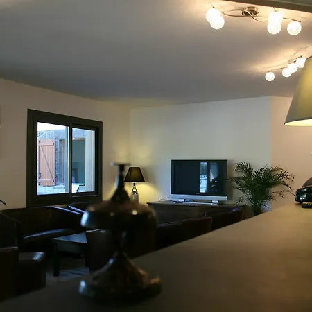 De La Petite Ferme, Super-besse Est, The Originals Relais Hotel Besse-et-Saint-Anastaise